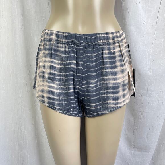 🫶🏼 NWT Taupe Charcoal Stripe Dye Dolphin Shorts Stretchy Ruched Forever 21 XS - Picture 1 of 16